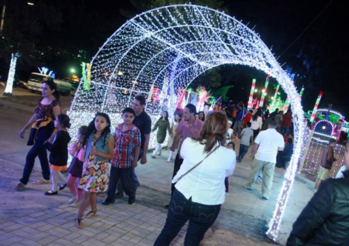 Villa Navideña en Tegucigalpa próxima a recibir medio millón de visitas