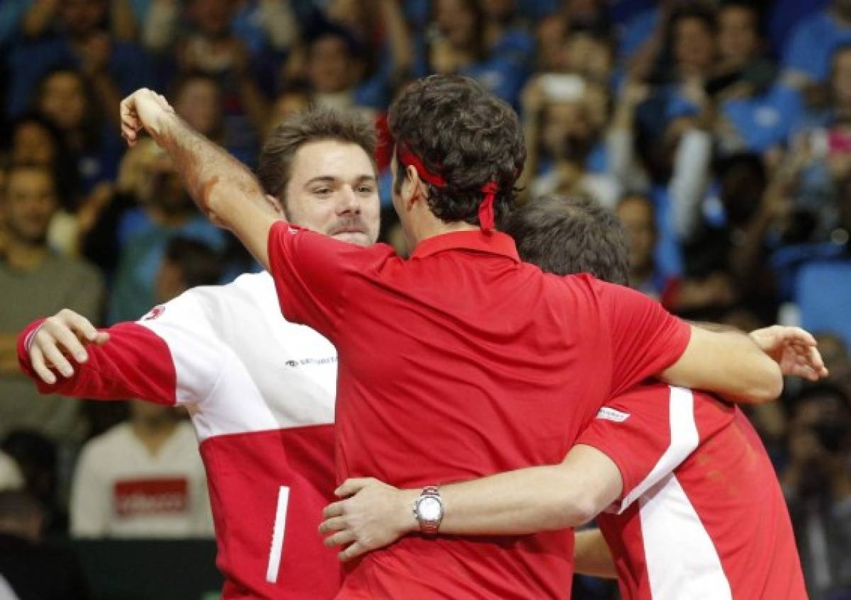 Federer gana y Suiza se corona en la Davis