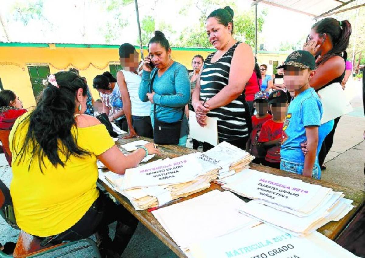 Secretaría de Educación confirma 54 denuncias por cobro de matrícula