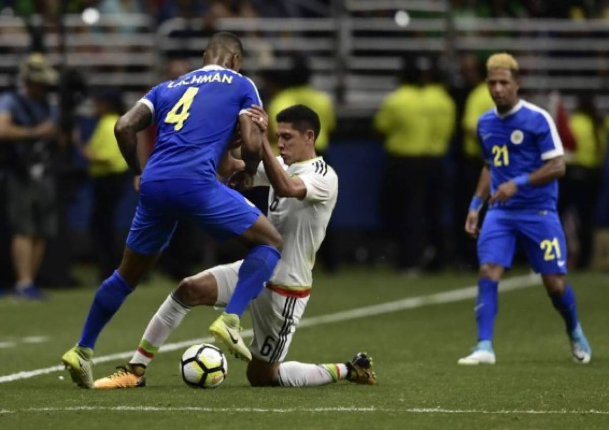 México vence 2-0 a Curazao en el cierre de la fase de grupos de la Copa Oro
