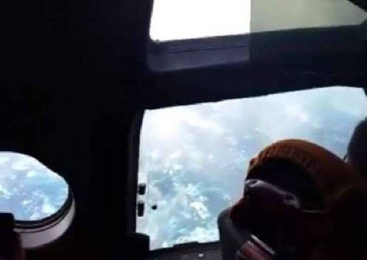 Video: Intrépido avión atraviesa el ‘ojo’ del huracán Patricia
