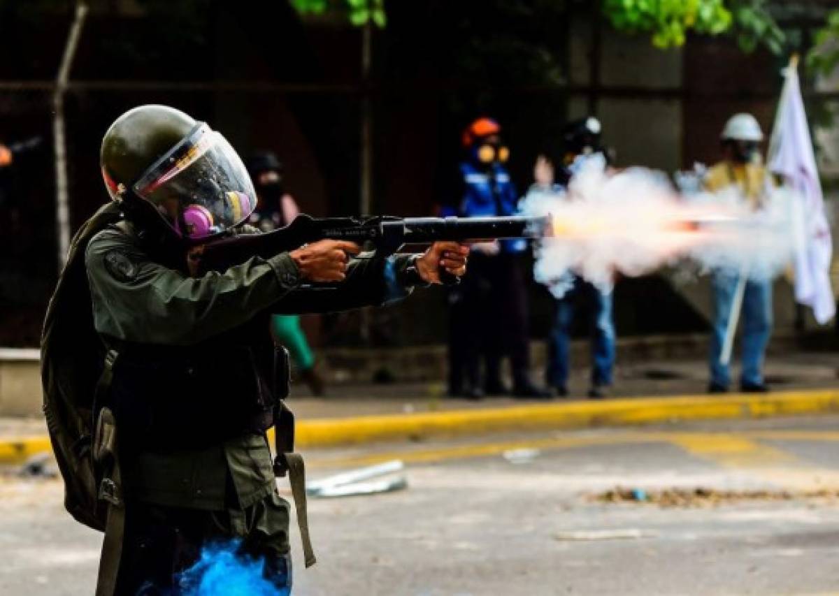 Venezuela: Reprimen con gases marcha contra Constituyente