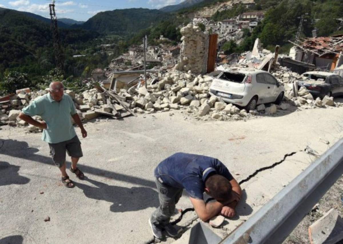Sismo de 6,1 sacude centro de Italia: 'El pueblo no existe'