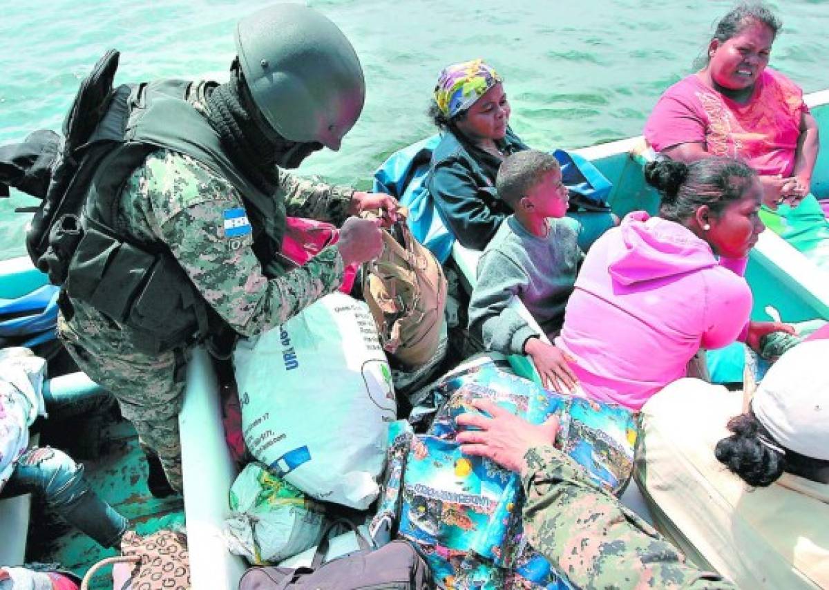 Honduras: Férreo control militar en el mar y en la laguna de Caratasca