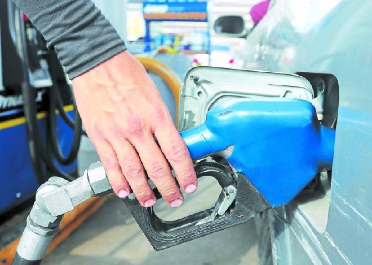 Combustibles suben de precio a partir del lunes