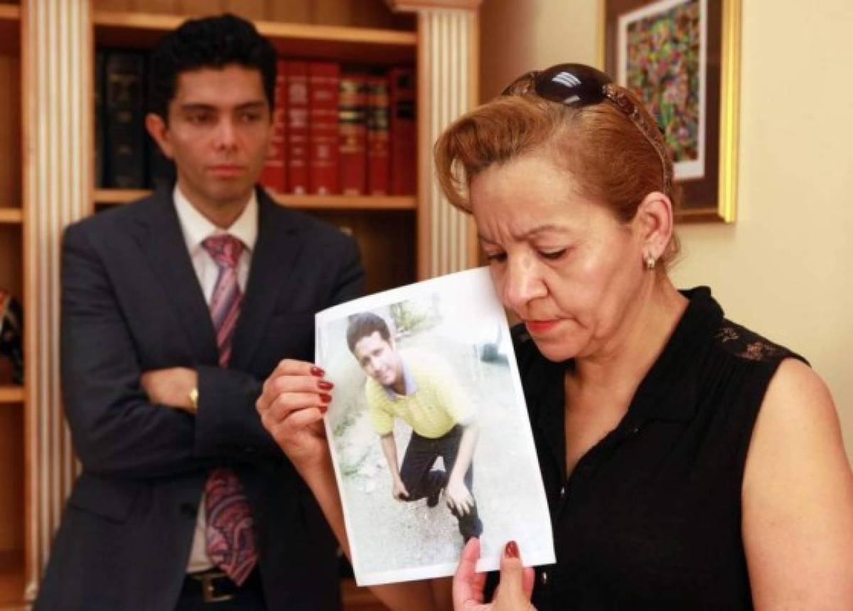 Madre hondureña pide asilo en EEUU para su hijo asediado por pandilleros