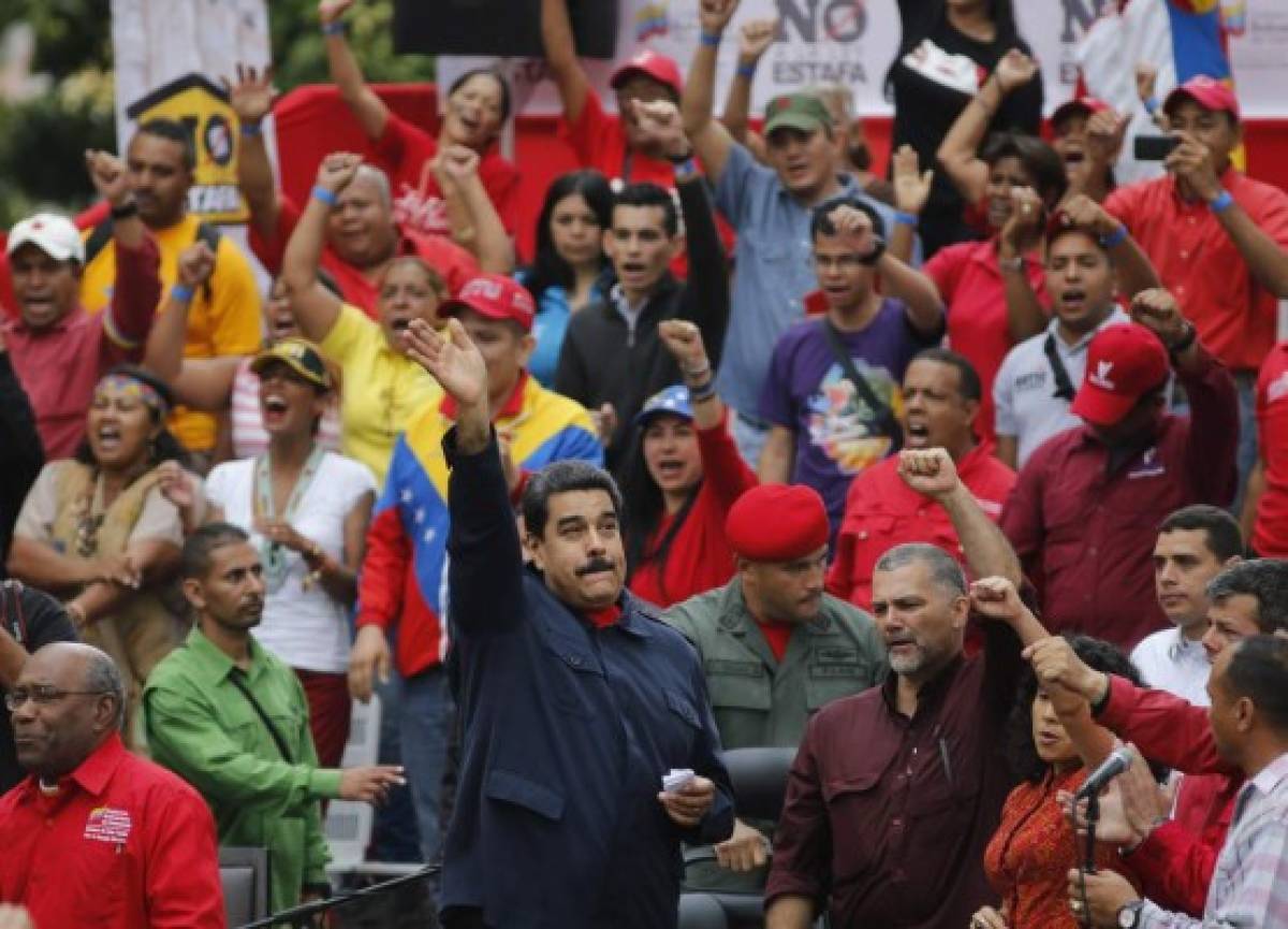 Nicolás Maduro cumple tres años de gobierno con oposición presionando
