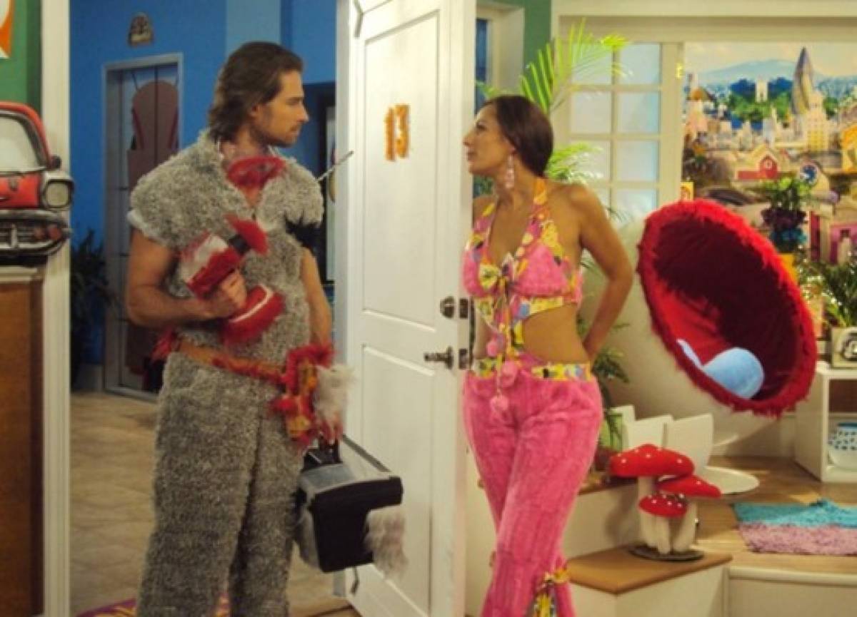 Consuelo Duval confiesa que el actor Raúl Araiza le quitó la virginidad