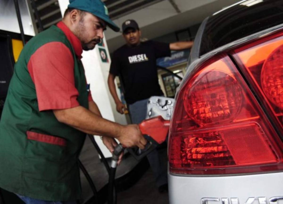 Gasolina superior mantiene su precio
