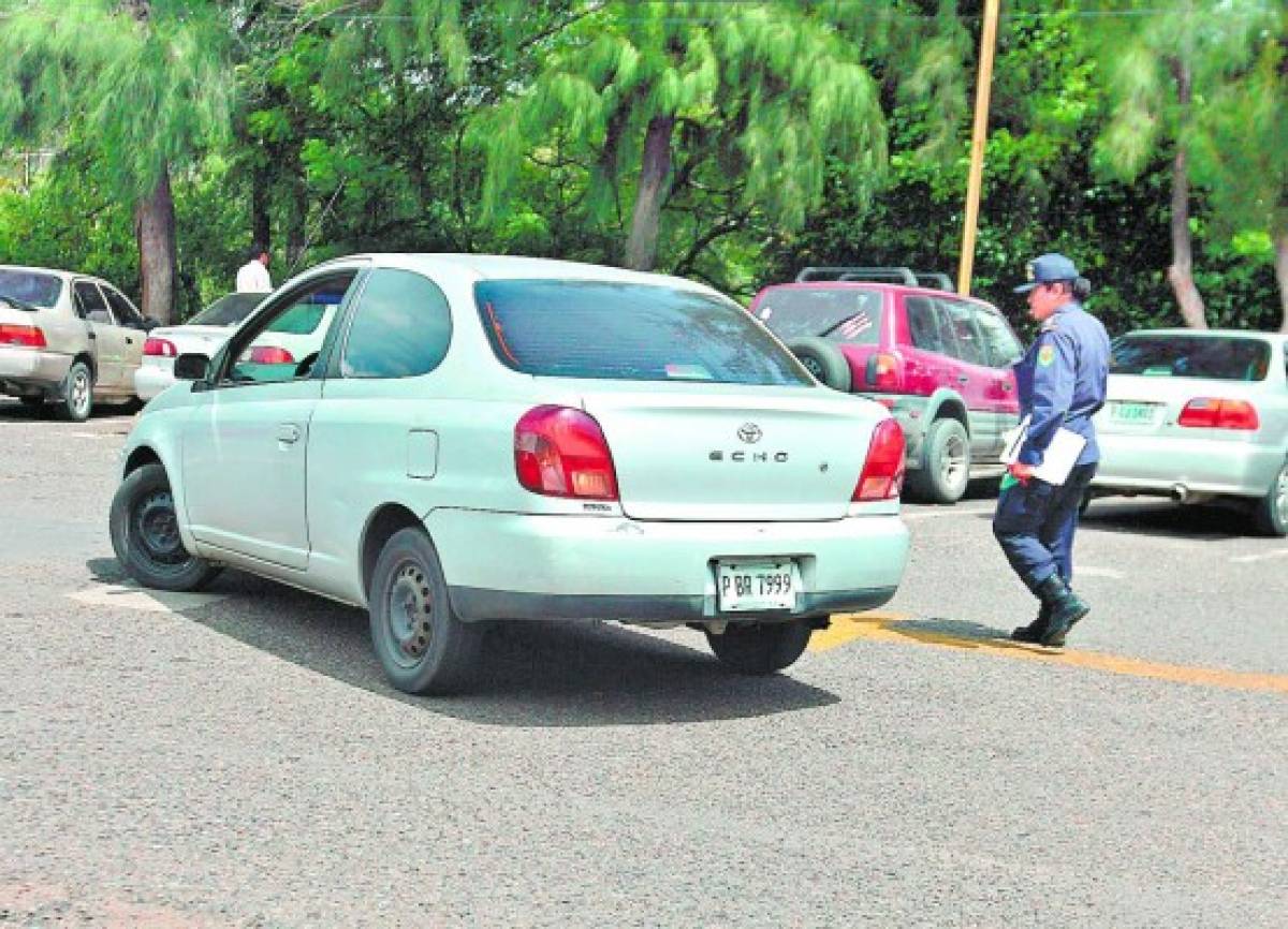 Rodarán cabezas por irregularidades en la Dirección de Tránsito