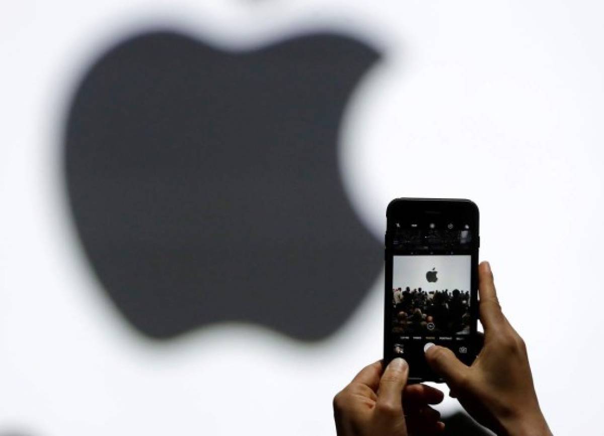 Apple ofrecerá software para beneficiar a iPhone viejos