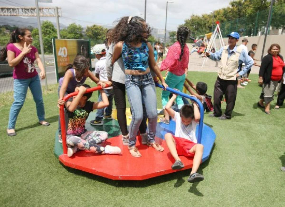 Inauguración del parque La Amistad se convierte en una fiesta deportiva