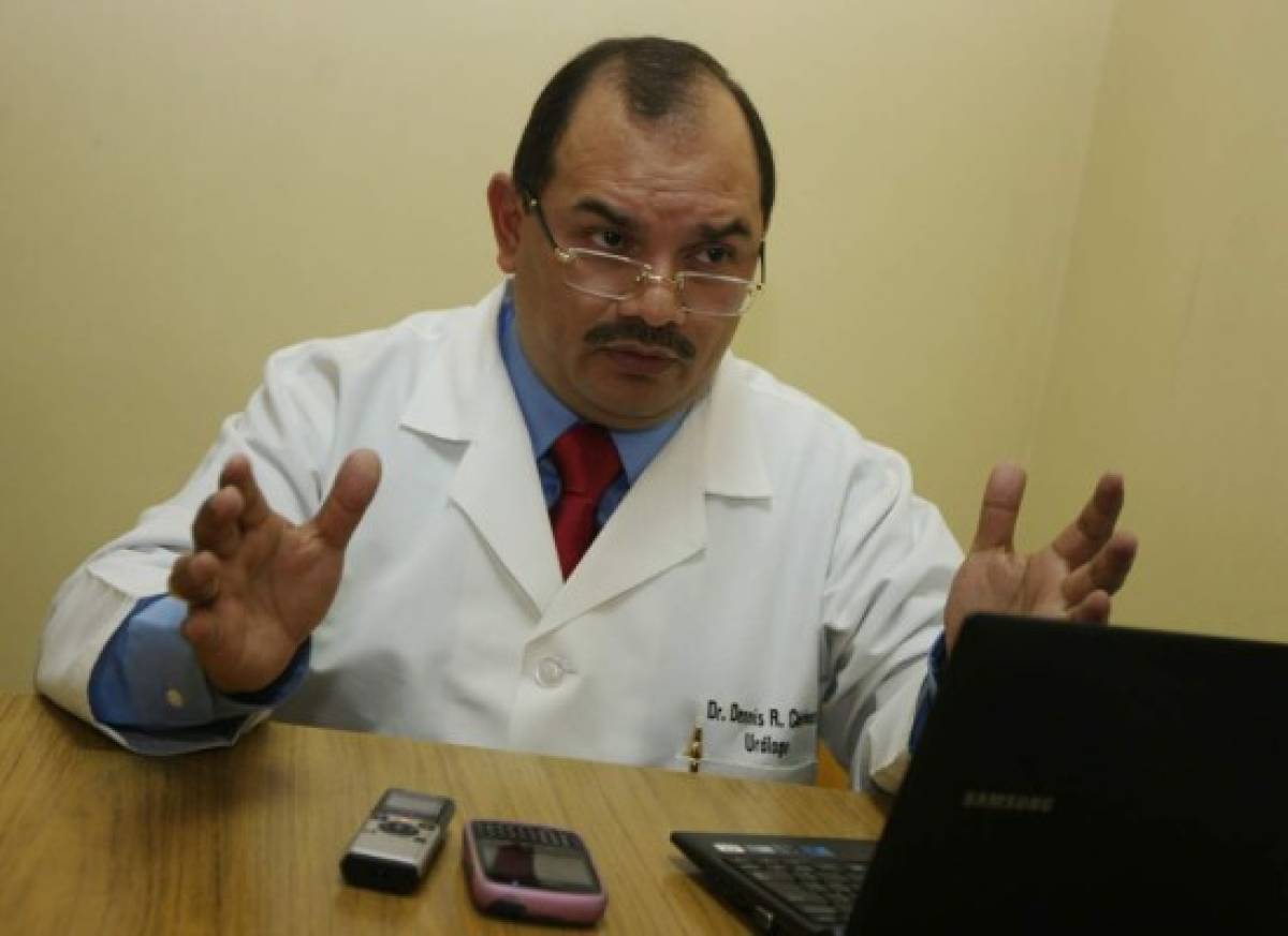Doctor Chirinos atenderá a sus pacientes pese a la suspensión del Hospital Escuela