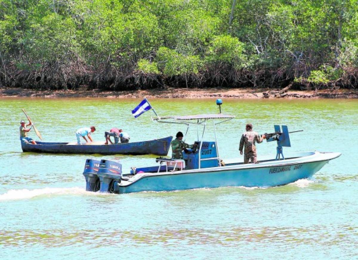 Fuerza Naval de El Salvador reconoce persecusión a lancha