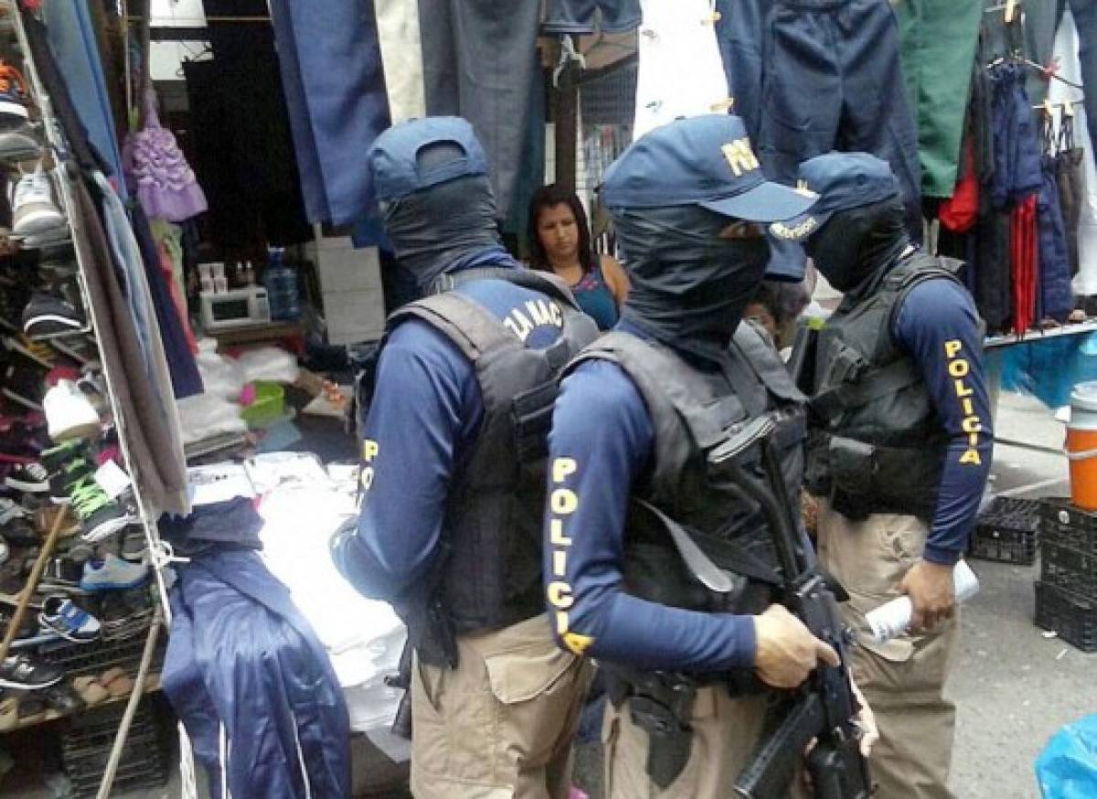 Fuerza Nacional Antiextorsión toma mercado en la capital de Honduras