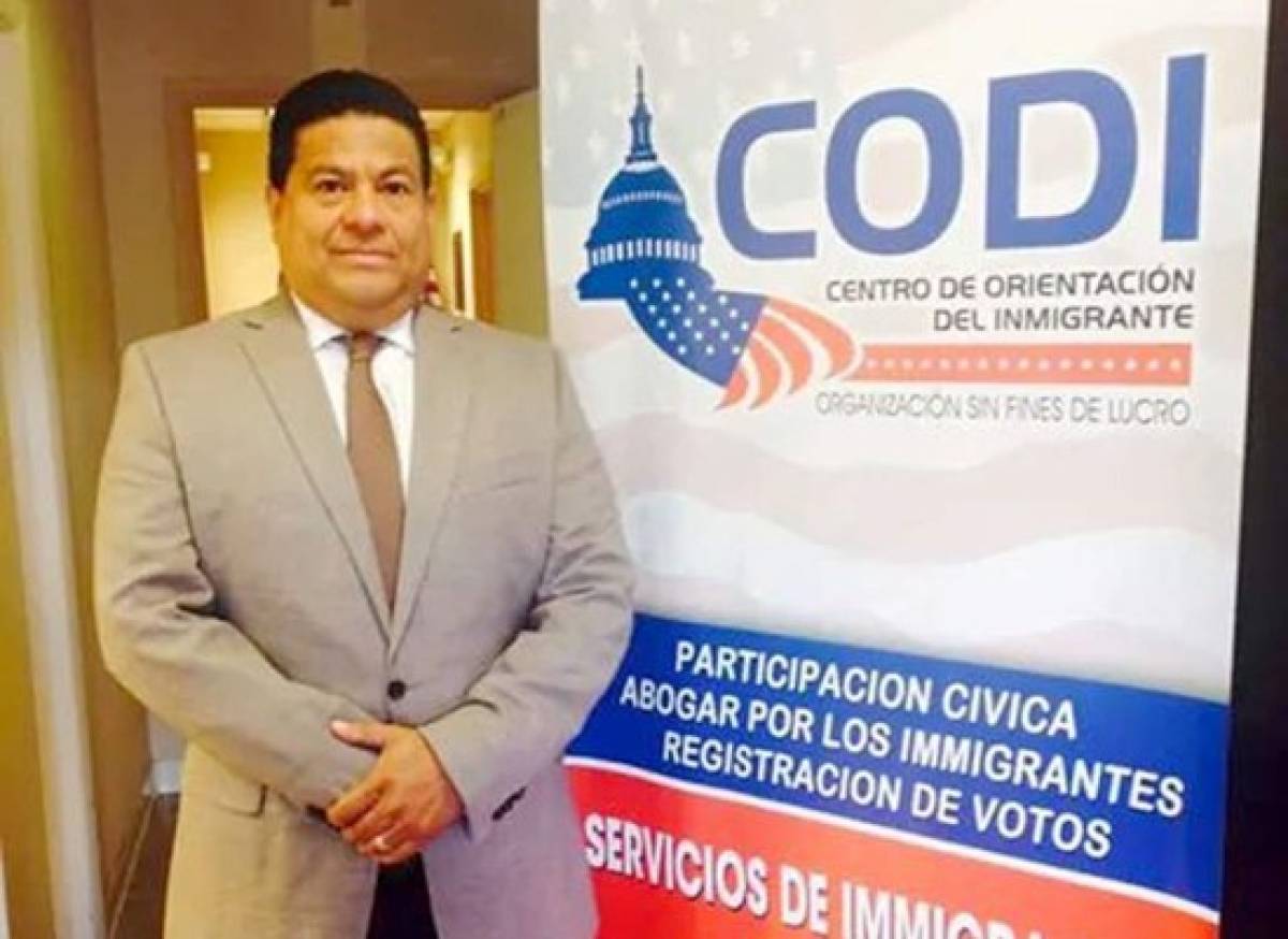 Hondureño dirige centro para migrantes en EUA