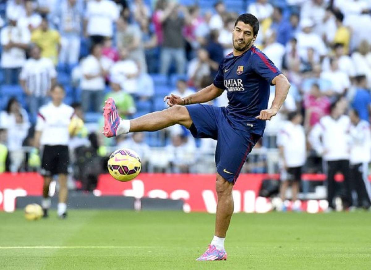 Luis Suárez regresa como titular al Barcelona