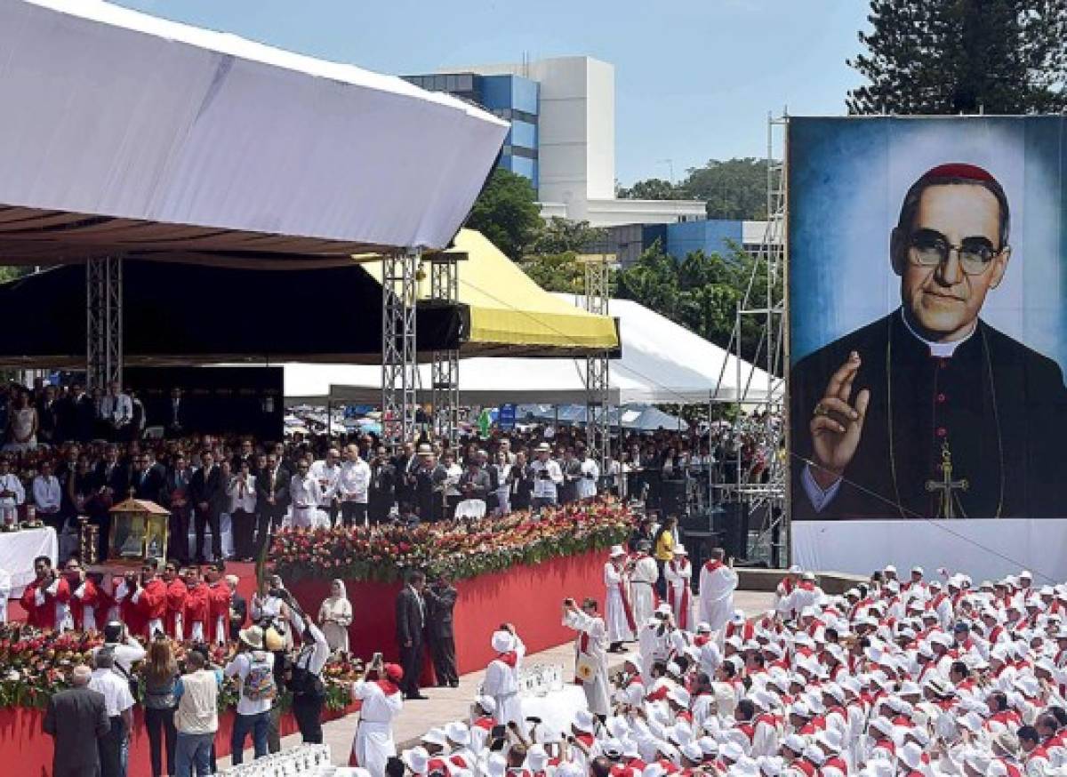 Proclaman beato al arzobispo salvadoreño Oscar Arnulfo Romero 
