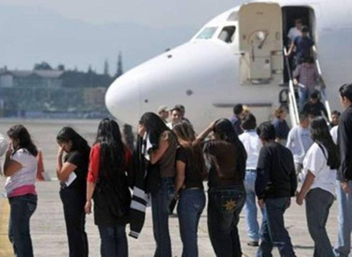 Deportación de guatemaltecos desde EEUU se redujo 44.6% a junio 2015