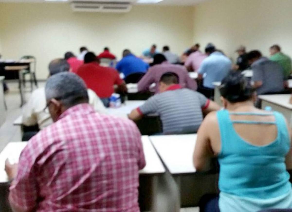 Pruebas de confianza a más de 700 agentes policiales