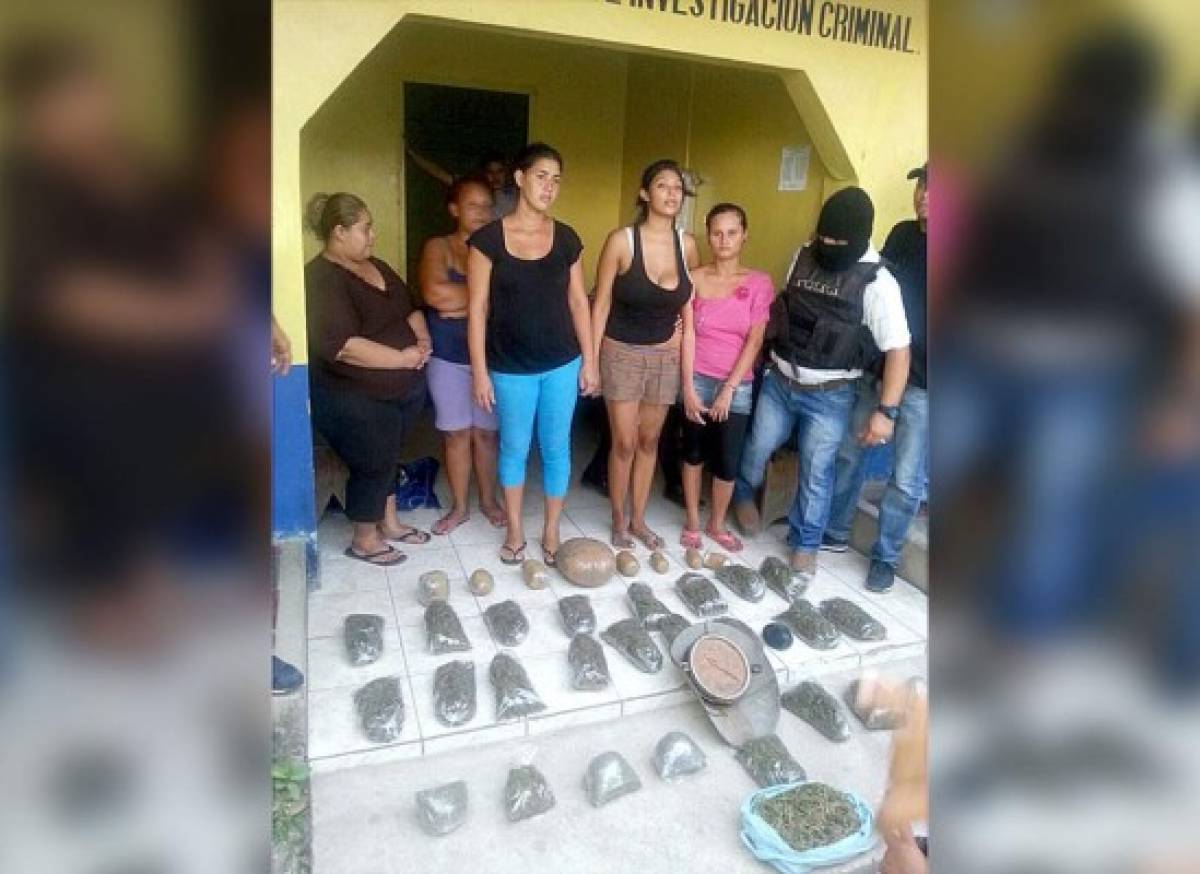 Con marihuana capturan a tres mujeres en Olancho