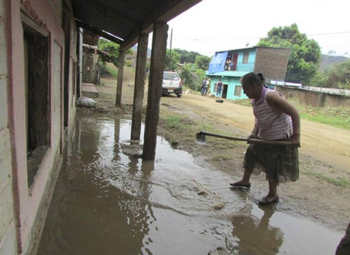 Lluvias provocan inundaciones en las partes bajas de Danlí