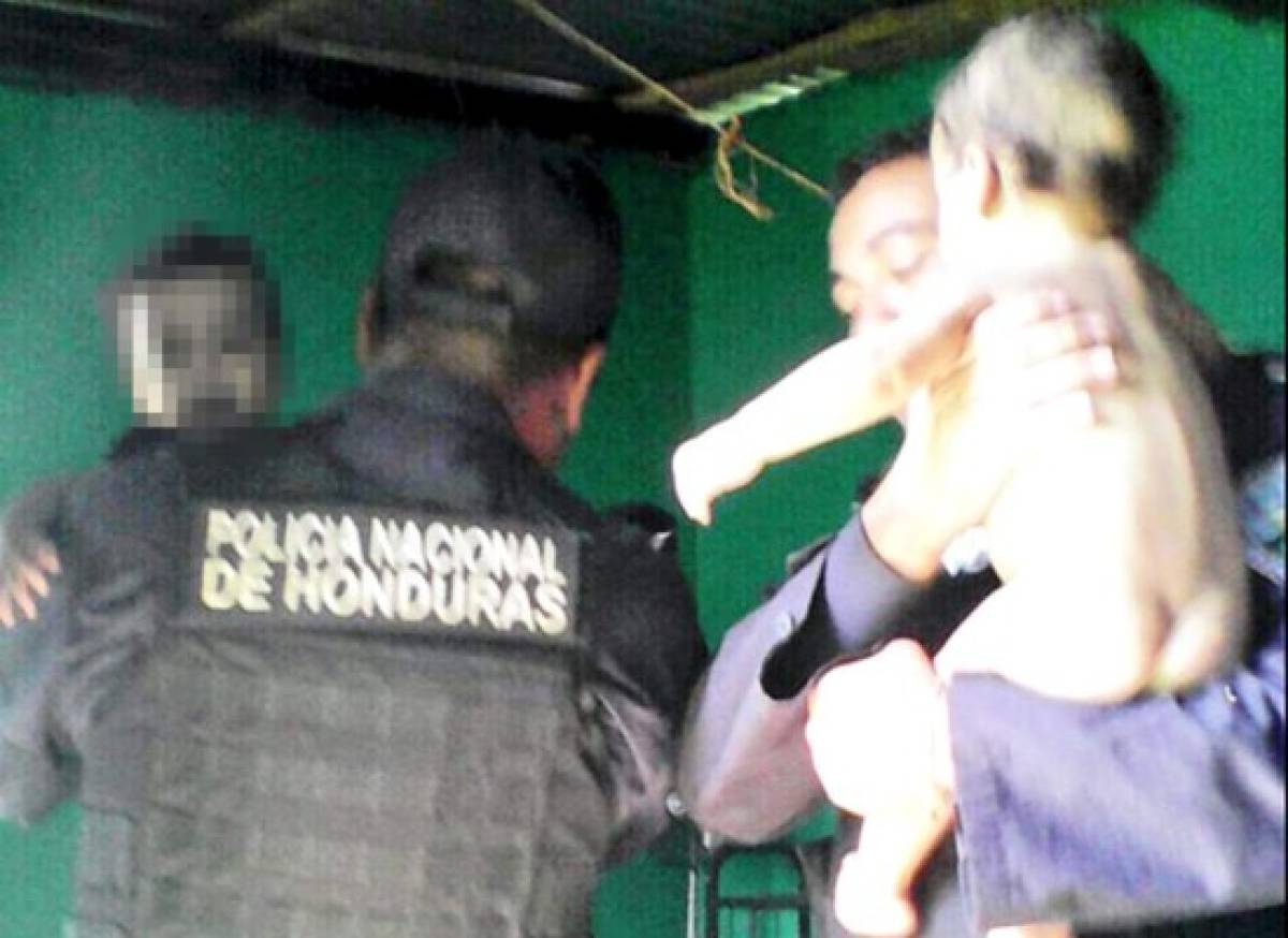 Rescatan dos bebés abandonadas en norte de Honduras