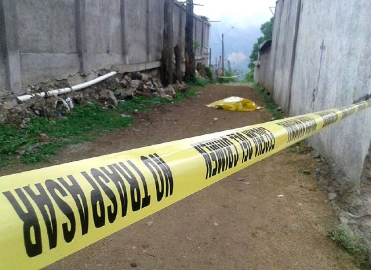 Hallan dos cadáveres encostalados en Comayagüela