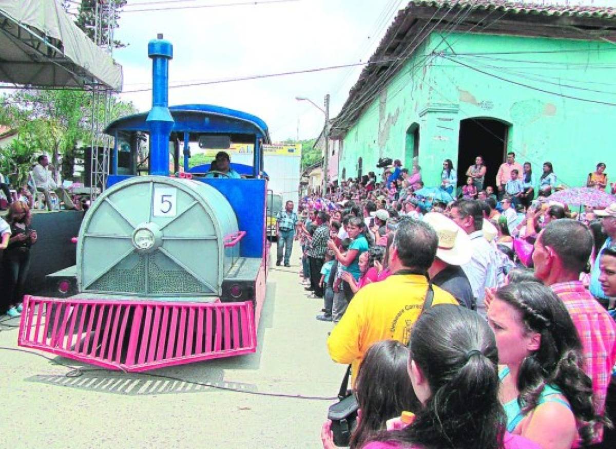 Jolgorio y belleza en San Marcos de Colón