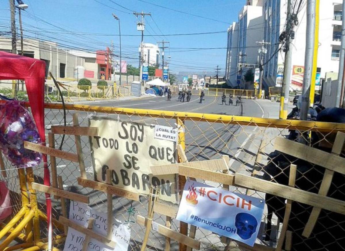 Nueve 'indignados' hondureños en huelga de hambre