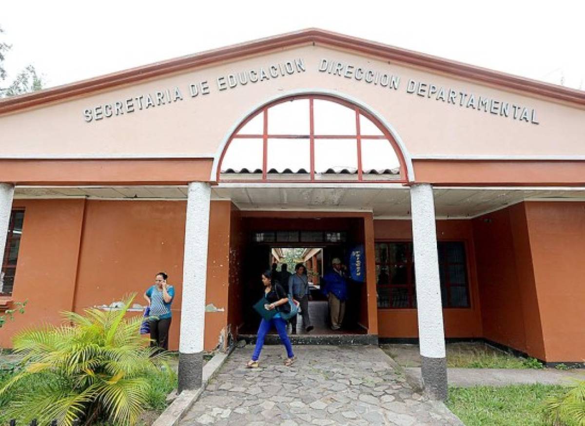 Nombran comisión para supervisar institutos públicos en Tegucigalpa