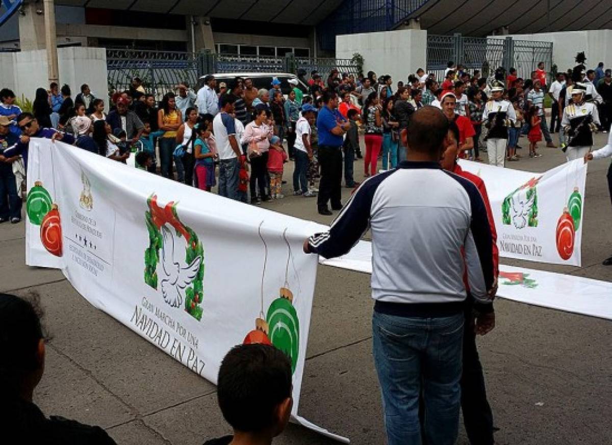 Marcha por una Navidad en Paz se realizó en la capital de Honduras