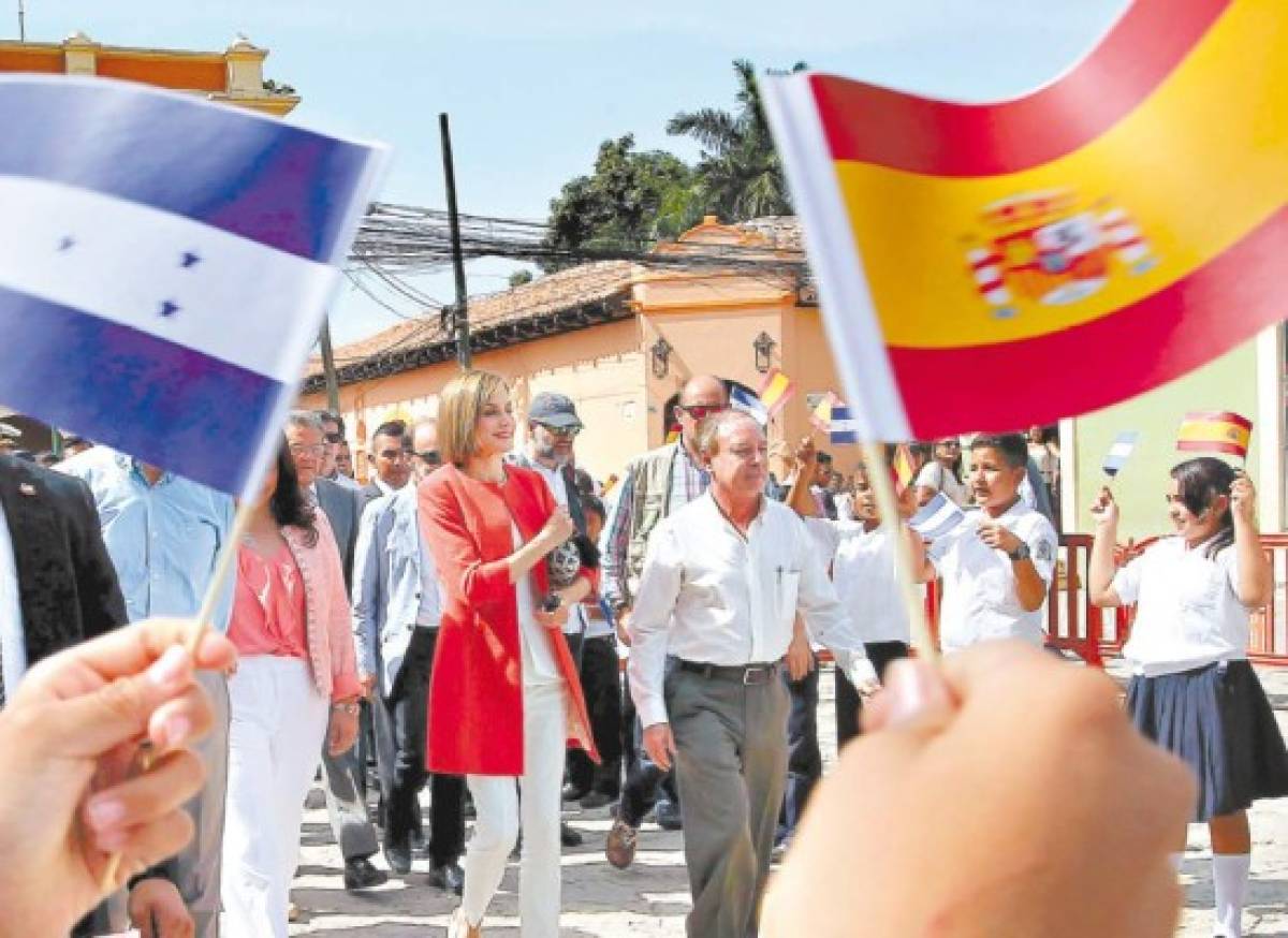 La Reina Letizia parte comprometida con el progreso de Honduras