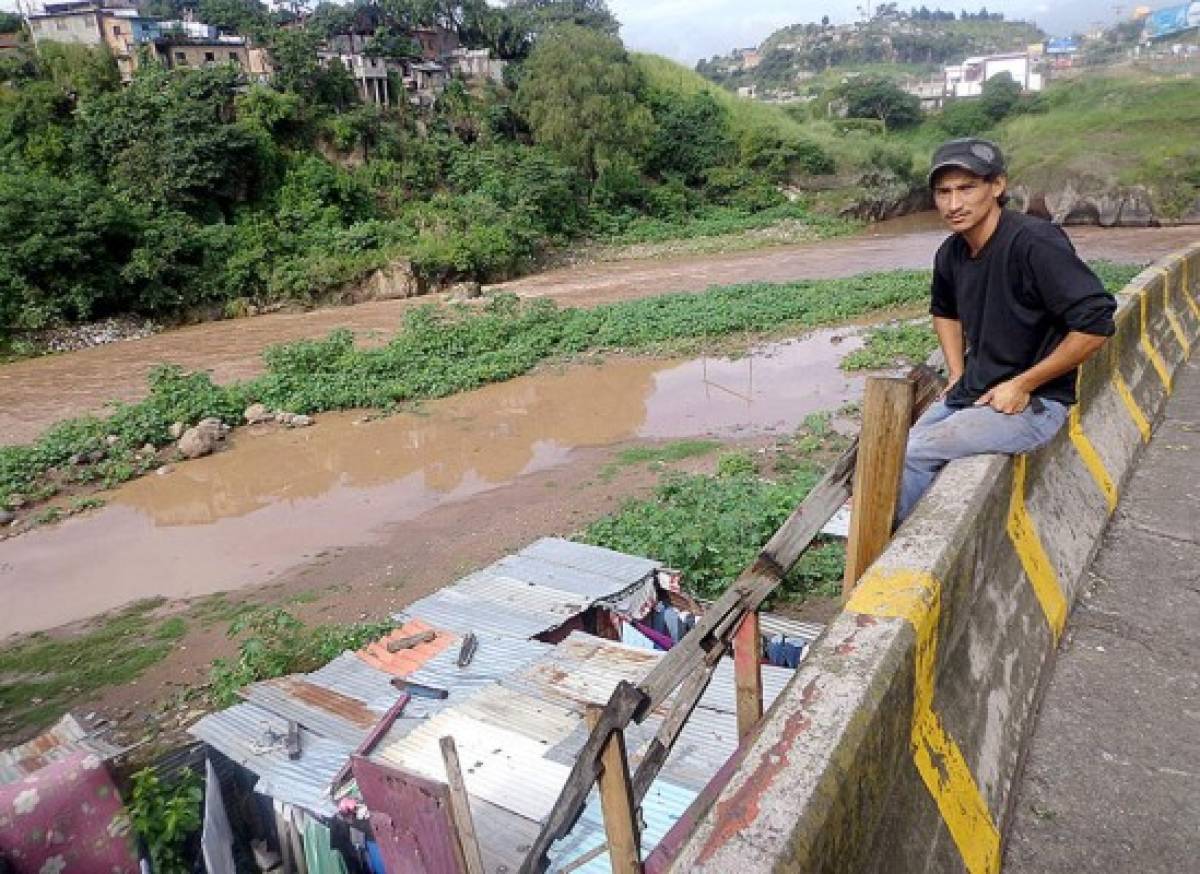 Capital de Honduras en alerta por desbordamiento de río Choluteca