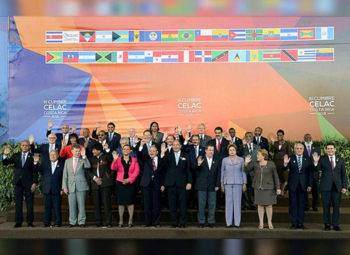 CELAC cierra cumbre con respaldo a deshielo Cuba-EEUU