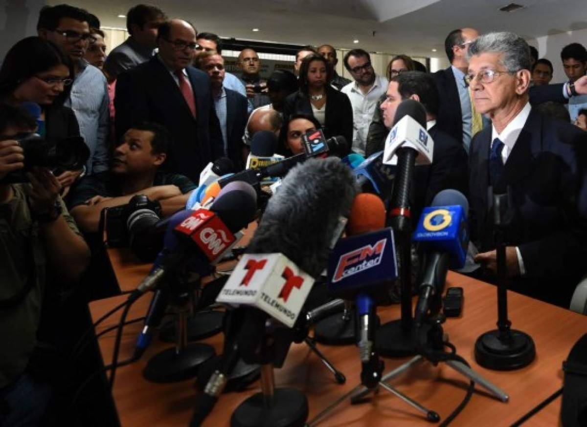 Almagro pide reunión urgente de OEA para discutir situación en Venezuela   