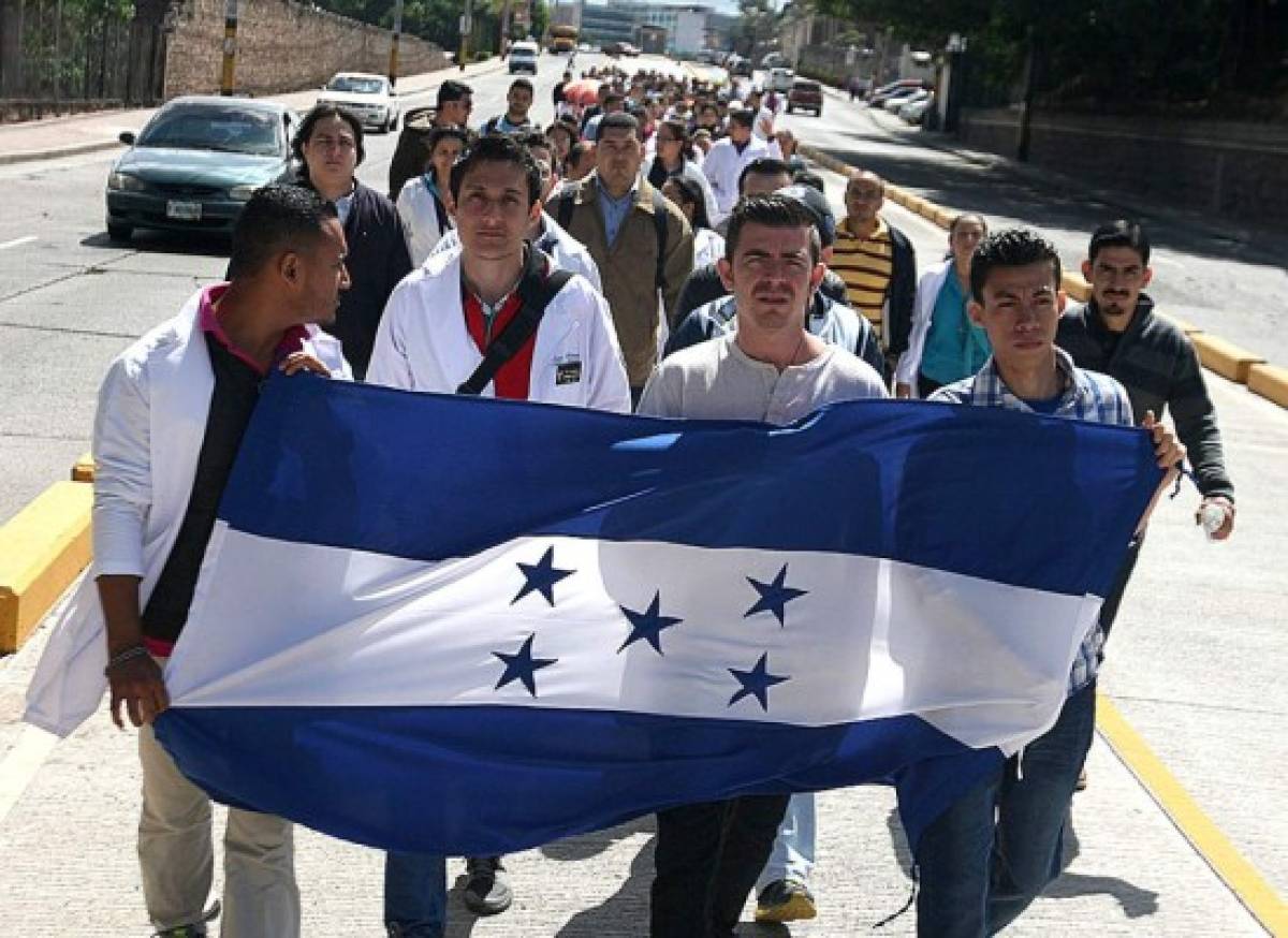 Protesta de estudiantes de medicina en Tegucigalpa