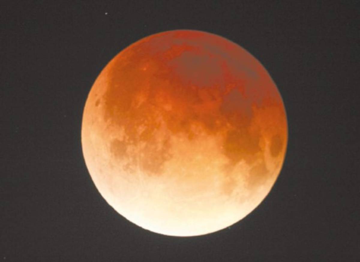 Observatorio de la UNAH estará abierto para ver la luna roja