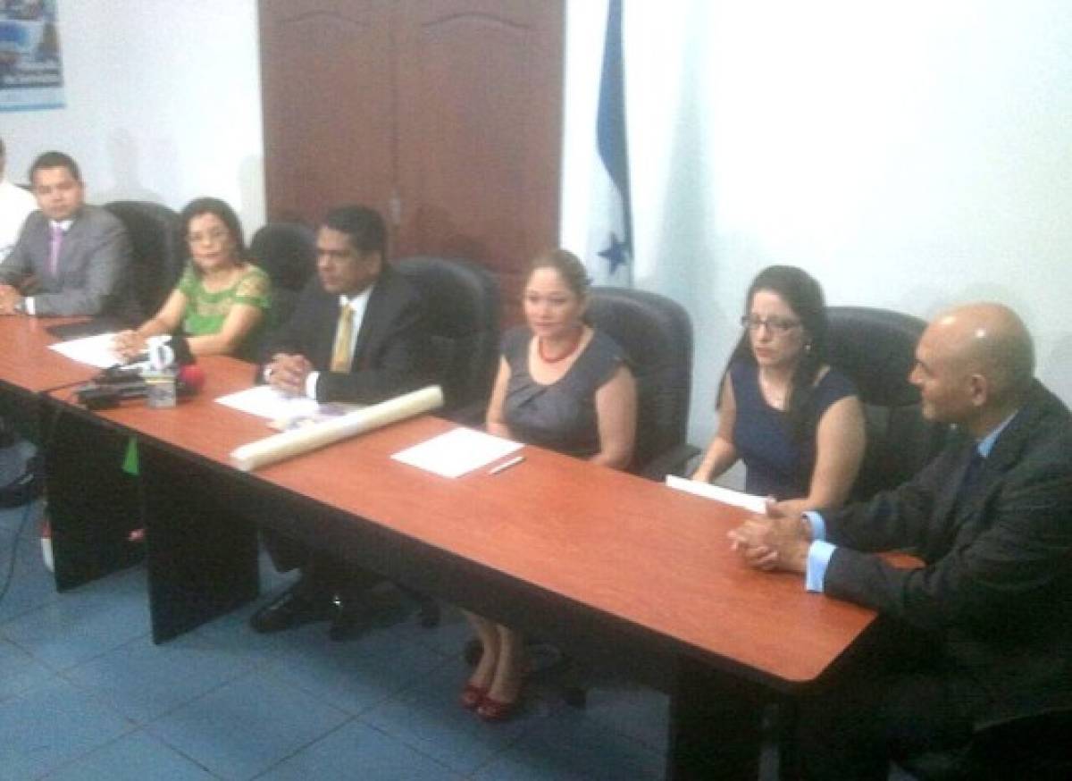 Gobierno de Honduras oficializa ferias escolares en 16 departamentos