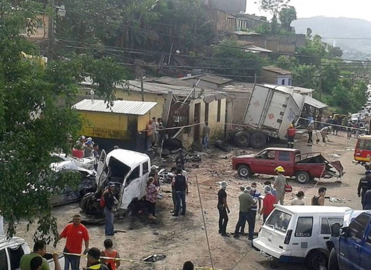 Rastra sin frenos deja muerte y destrucción en la salida a Danlí