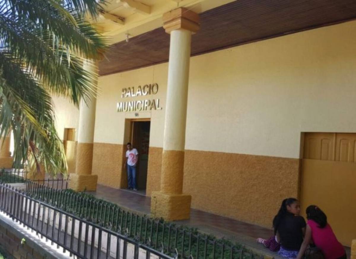 Honduras: Fiscalía investiga documentación sobre construcción de pista El Aguacate