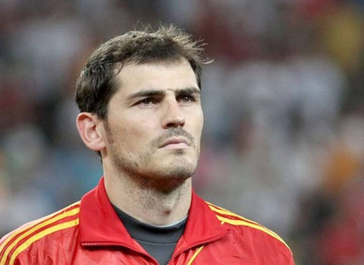 Iker Casillas se enfurece e insulta a un fan en Instagram