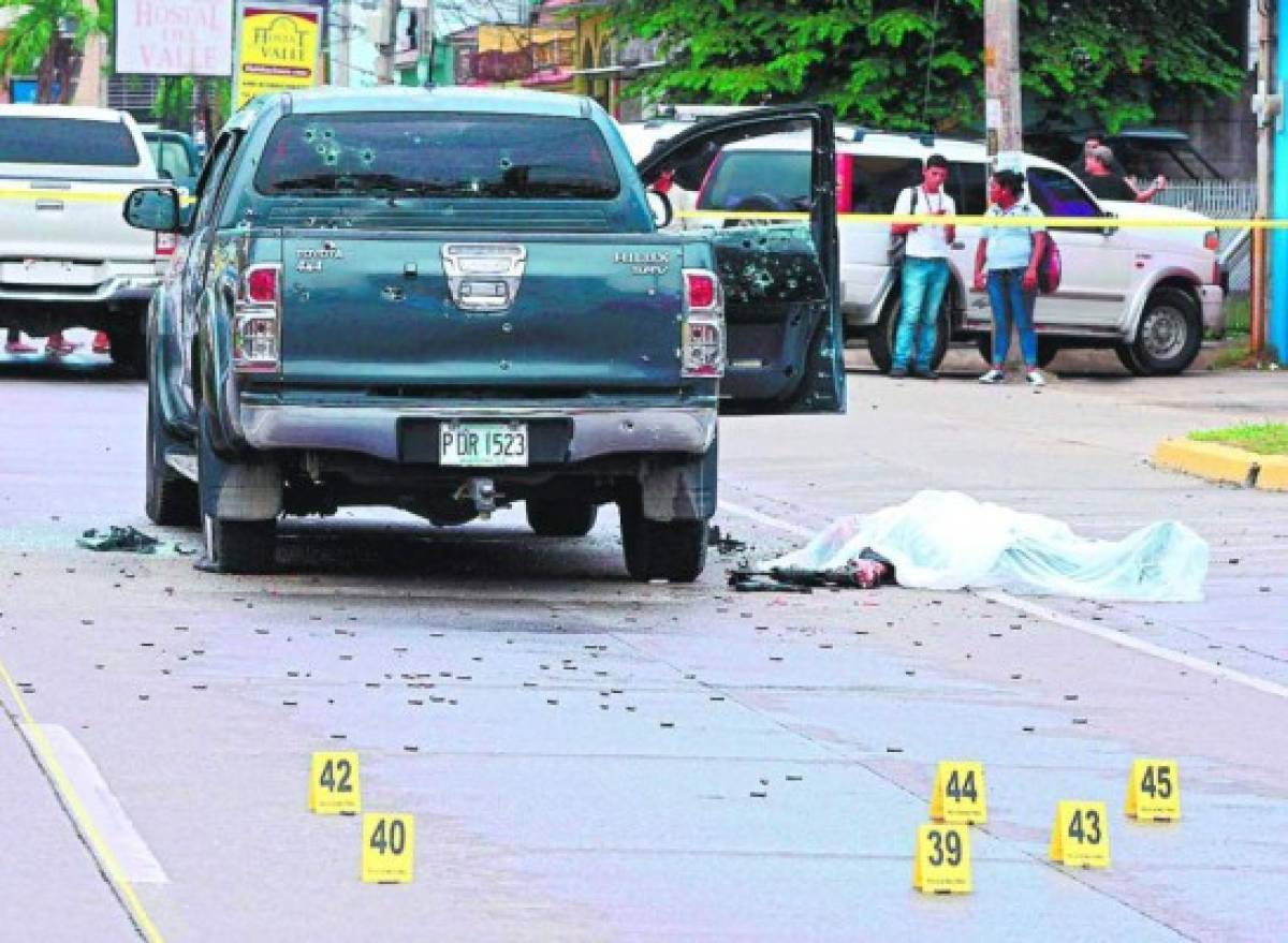 Honduras: Cuestionan por qué reo asesinado en masacre andaba fuera del penal