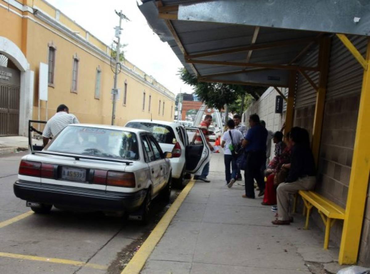 Equiparán taxis de la capital con sistema de videovigilancia