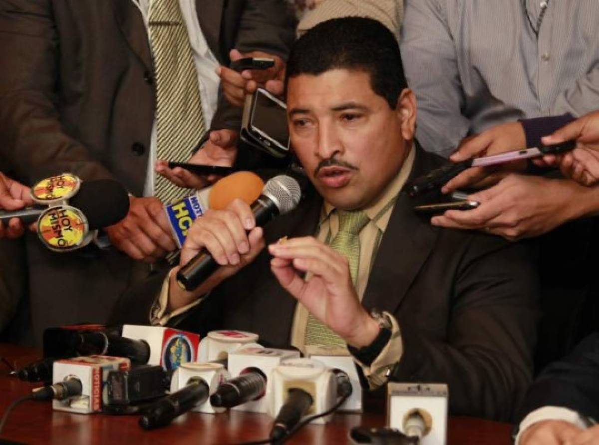 Francisco Quiroz renuncia como magistrado ante señalamientos