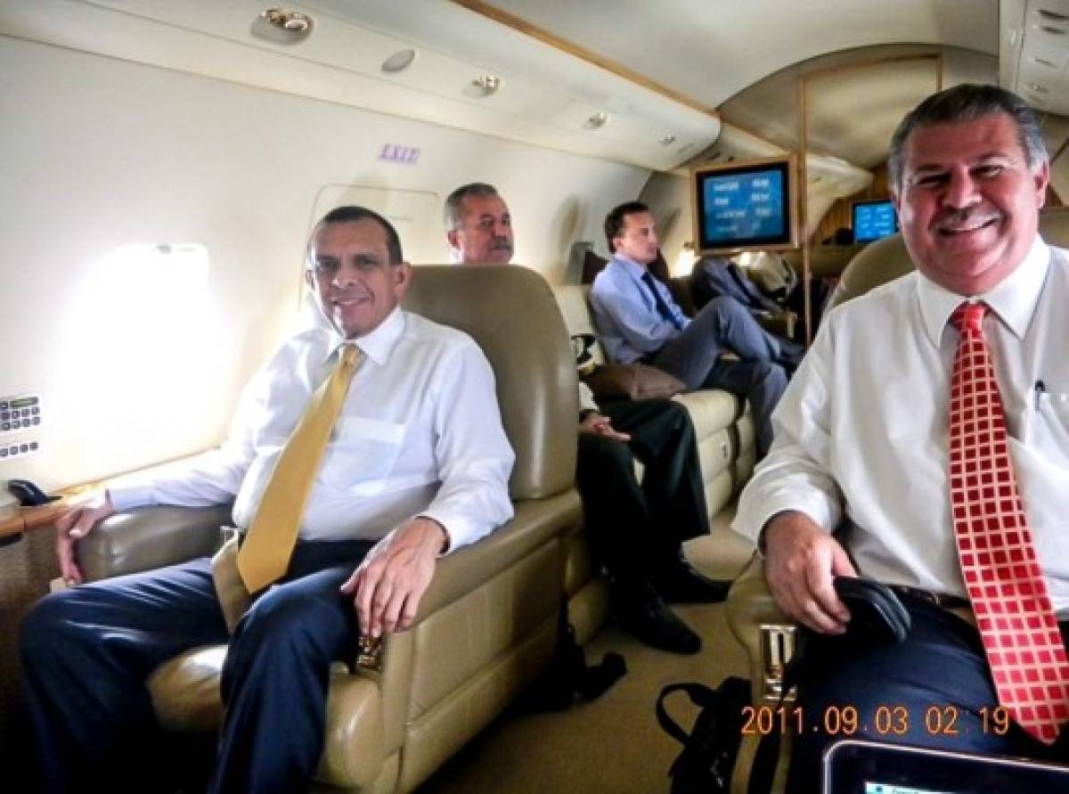 Pepe Lobo viajó en avión de empresario salvadoreño envuelto en escándalo