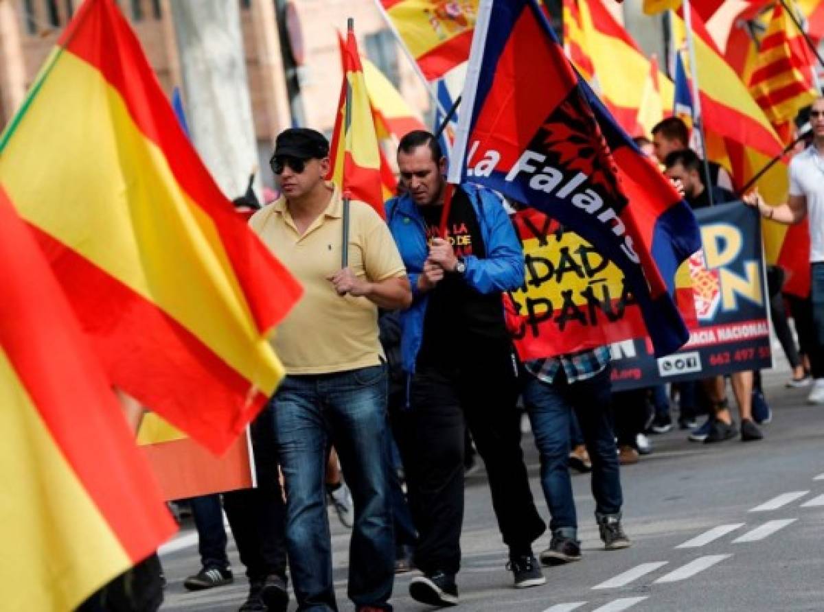 Aliados del gobierno catalán piden proclamar definitivamente la independencia