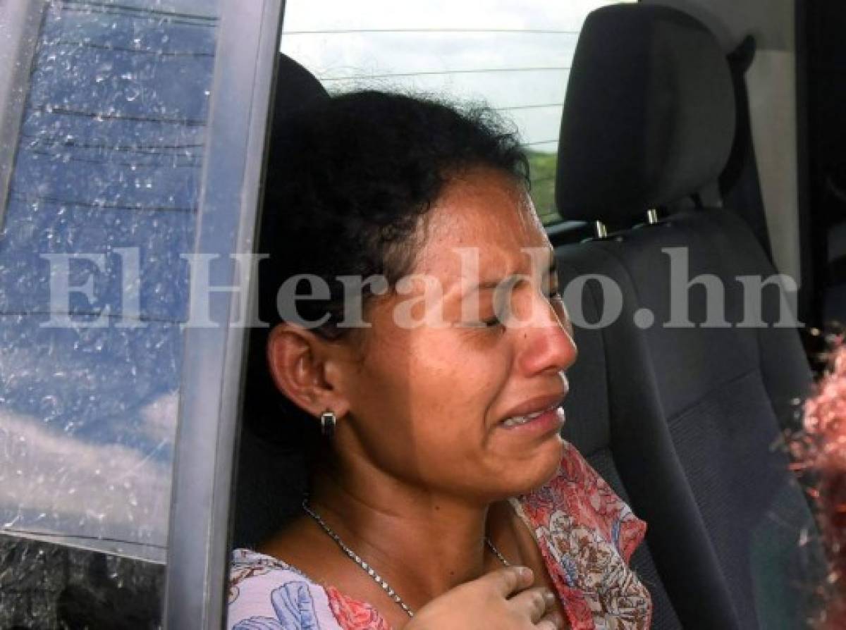 Mujer capturada como sospechosa de intoxicar a su familia queda libre y entierra a su hijo