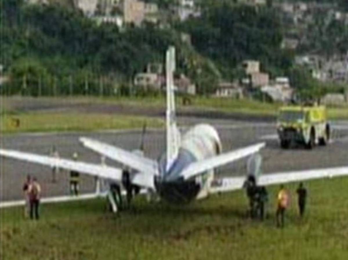 Avión sufre falla mecánica durante despegue en Toncontín
