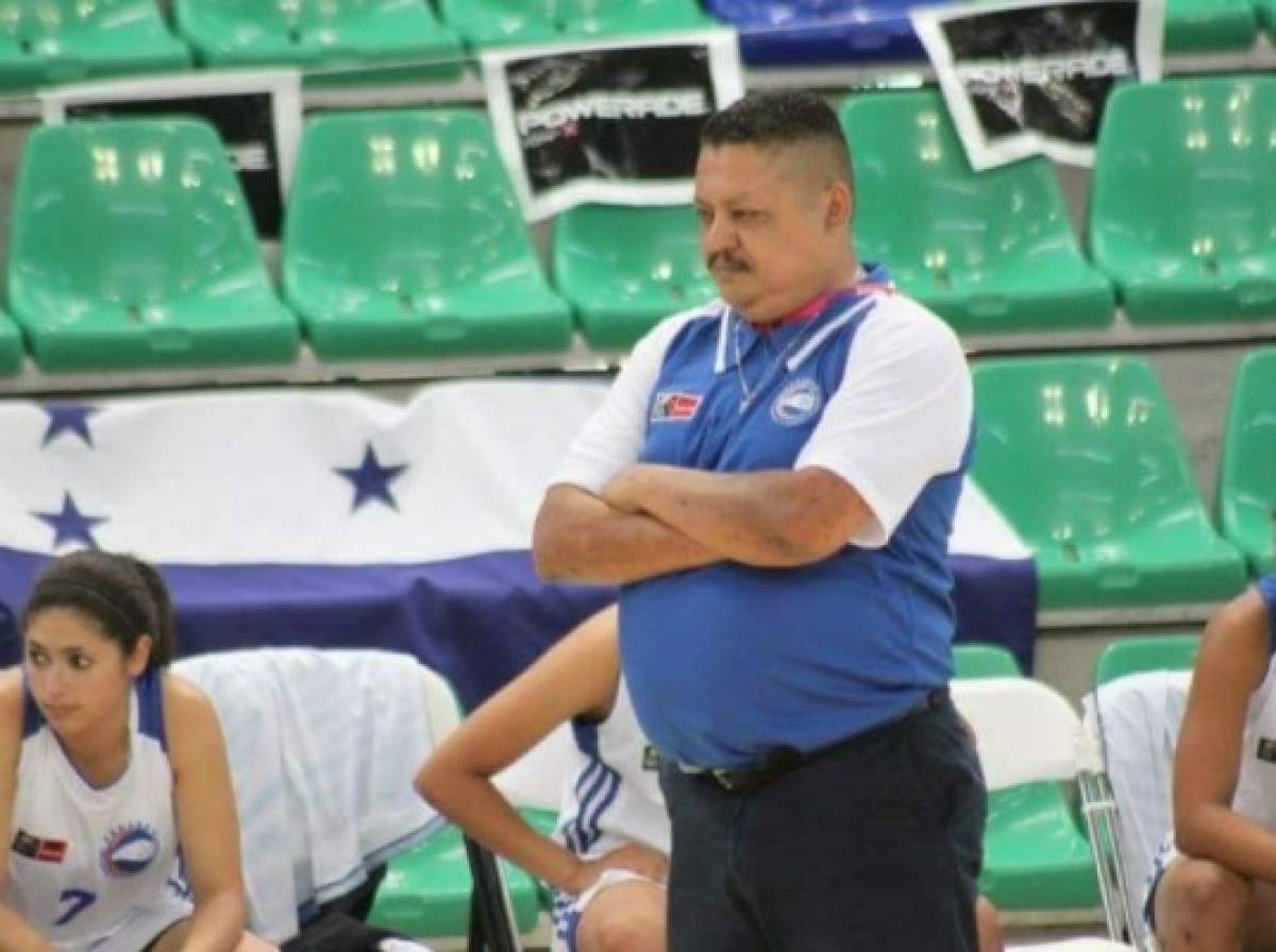 Unido el baloncesto en apoyo al profesor Henry Andino